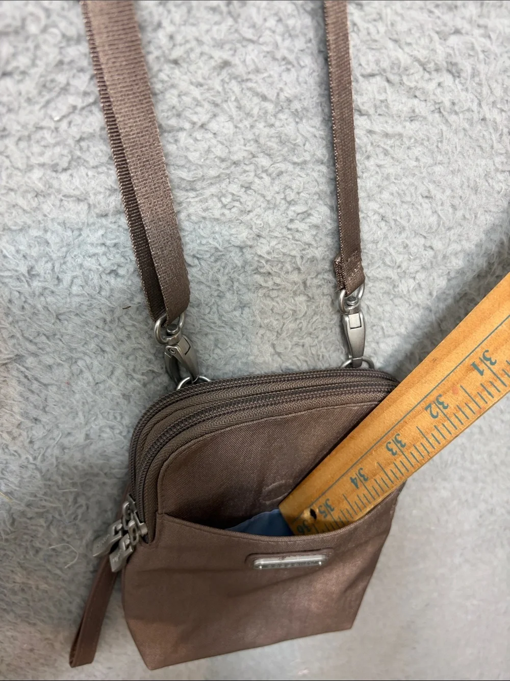 Baggallini Metallic Bronze Crossbody Phone Pouch